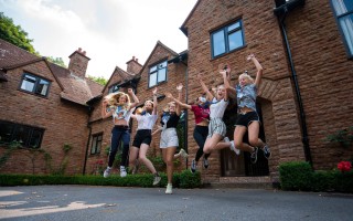 Tarptautinė anglų kalbos stovykla Bristolyje, Anglijoje (8-17)