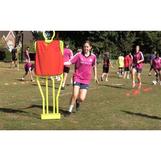 Hampshire Football Academy, Anglijoje (11-17)
